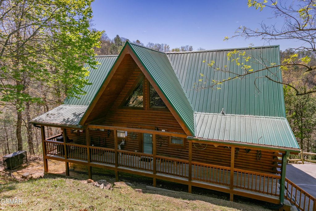 4112 Harvest Moon Road, Sevierville, TN 37862