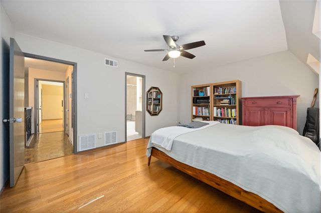470 N Post Oak Lane 470, Houston, TX 77024