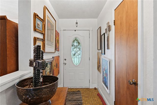 5032 S Santa Clara Road, Seguin, TX 78155