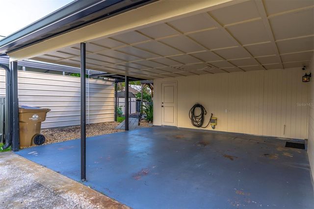13524 COUNTRY CLUB DRIVE, Tavares, FL 32778
