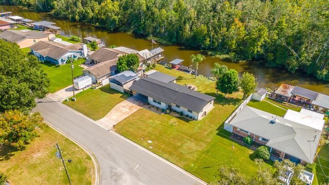 13524 COUNTRY CLUB DRIVE, Tavares, FL 32778