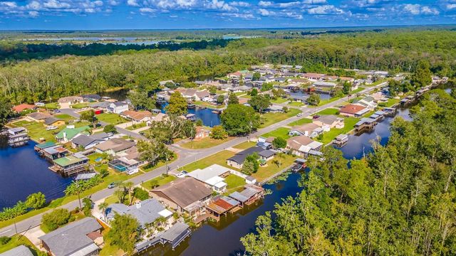 13524 COUNTRY CLUB DRIVE, Tavares, FL 32778