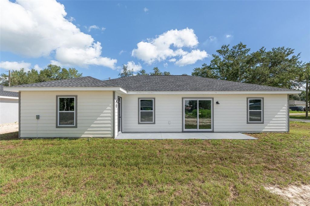 Image 26 of property listing at 13761 SW 114TH PLACE, Dunnellon, FL 34432