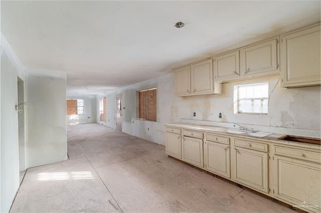 7908 Hackberry Street, Monte Alto, TX 78538