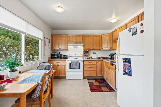 301 7th Street, Pacific Grove, CA 93950