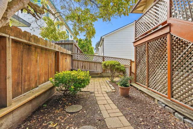 301 7th Street, Pacific Grove, CA 93950