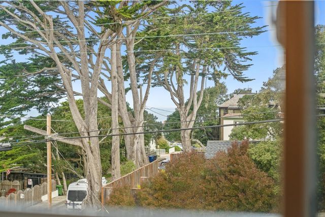 301 7th Street, Pacific Grove, CA 93950