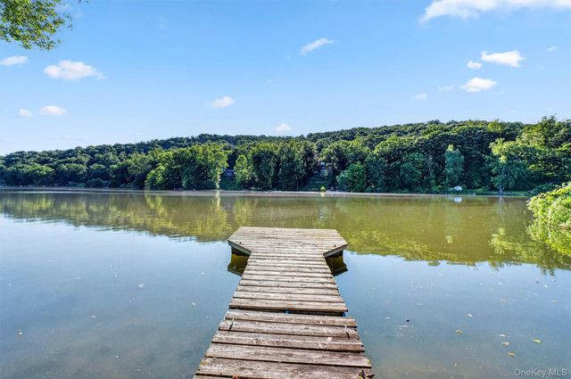 51 Lake Drive, Lake Peekskill, NY 10537