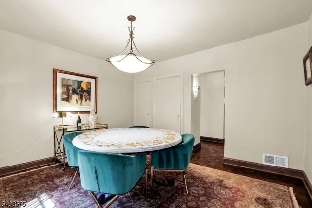 201 Little Falls Rd, Cedar Grove Twp., NJ 07009