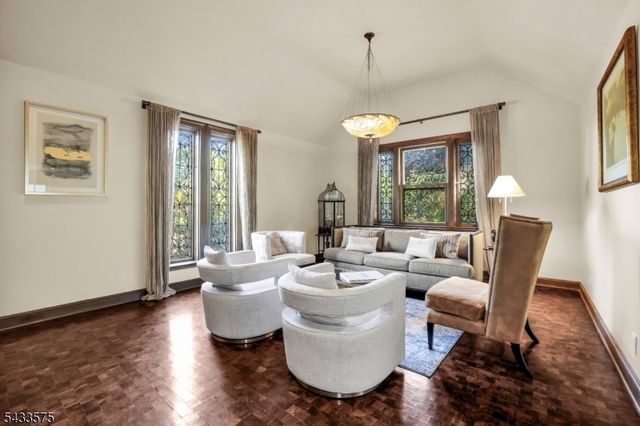 201 Little Falls Rd, Cedar Grove Twp., NJ 07009