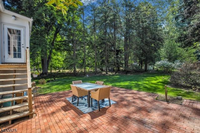 201 Little Falls Rd, Cedar Grove Twp., NJ 07009