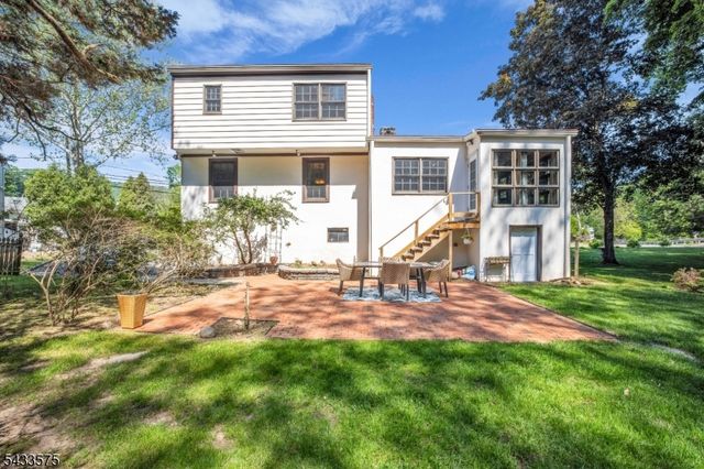 201 Little Falls Rd, Cedar Grove Twp., NJ 07009