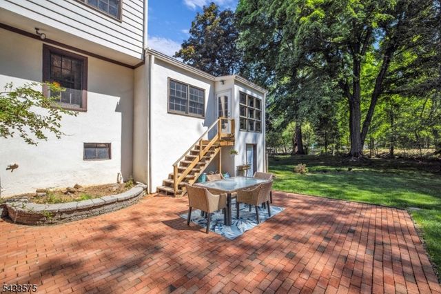 201 Little Falls Rd, Cedar Grove Twp., NJ 07009