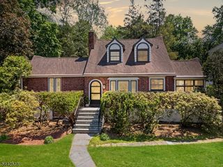 201 Little Falls Rd, Cedar Grove Twp., NJ 07009