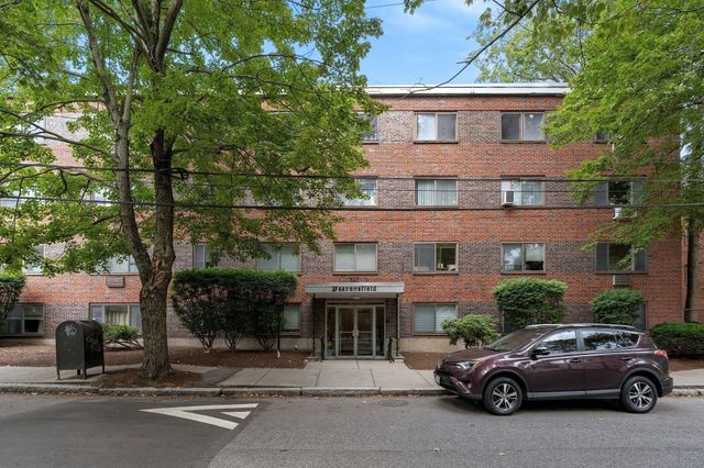 133 Beaconsfield Rd 23, Brookline, MA 02445