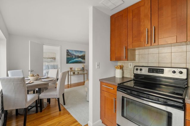 133 Beaconsfield Rd 23, Brookline, MA 02445