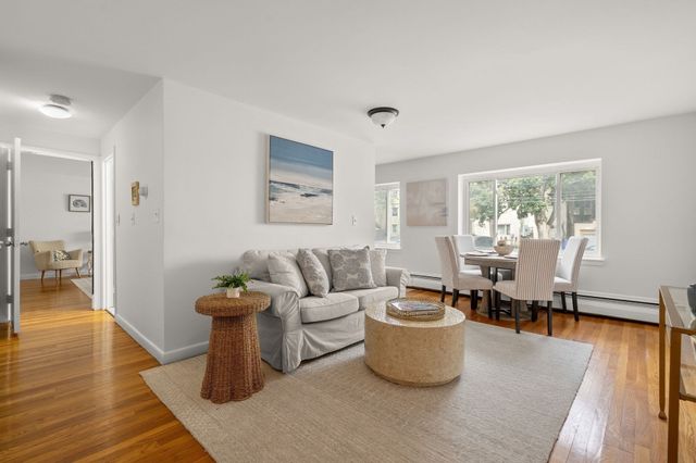 133 Beaconsfield Rd 23, Brookline, MA 02445