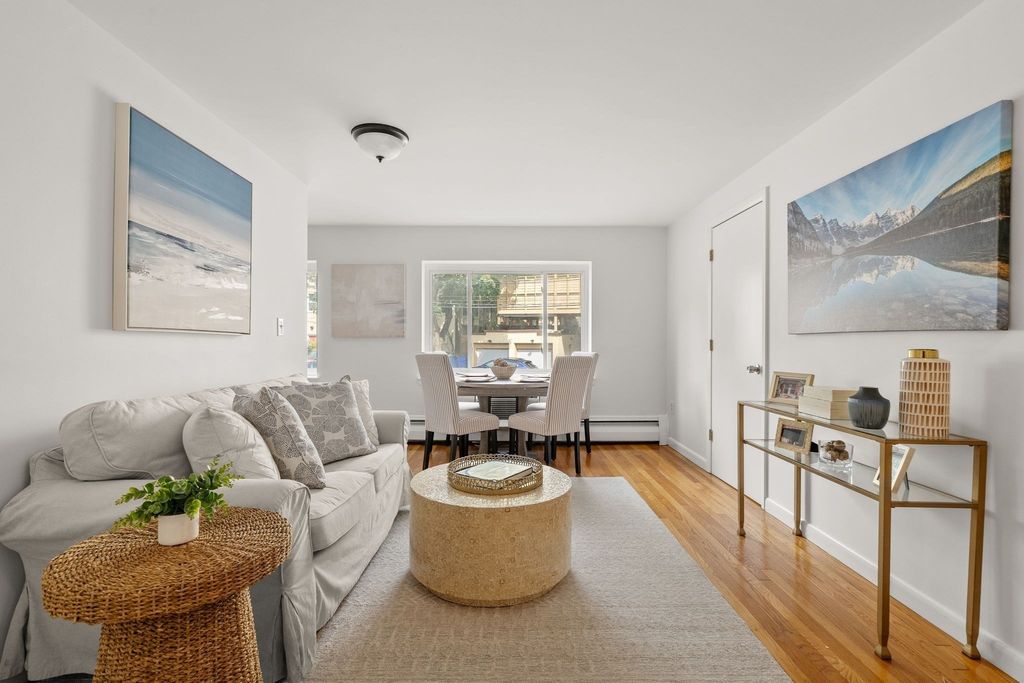 133 Beaconsfield Rd 23, Brookline, MA 02445