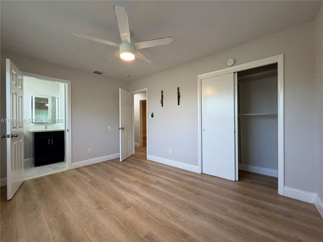 7571 Eaton St, Hollywood, FL 33024