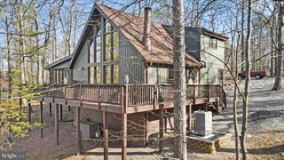 321 CLUBHOUSE RDG, Hedgesville, WV 25427