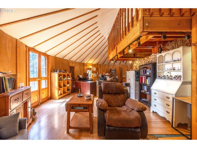 959 ZELINSKI Rd, Goldendale, WA 98620