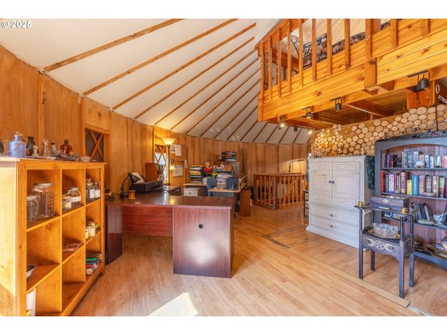 959 ZELINSKI Rd, Goldendale, WA 98620