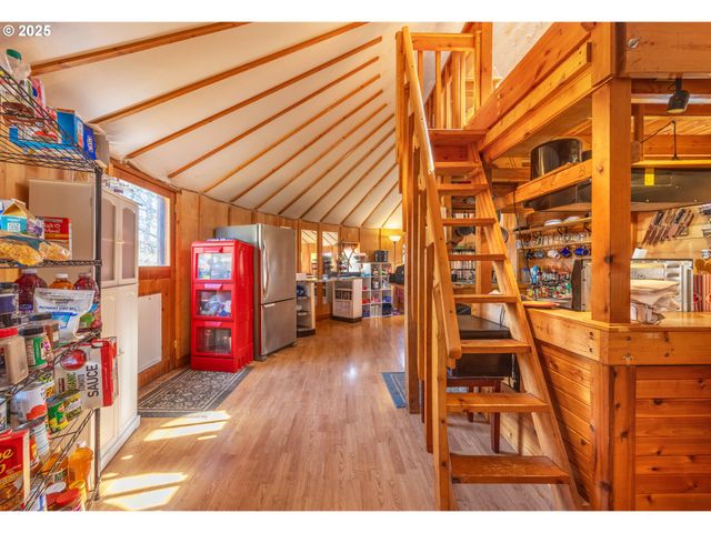 959 ZELINSKI Rd, Goldendale, WA 98620