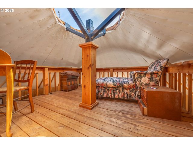 959 ZELINSKI Rd, Goldendale, WA 98620