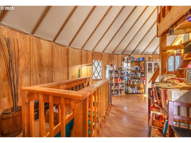 959 ZELINSKI Rd, Goldendale, WA 98620