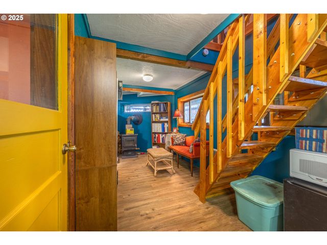 959 ZELINSKI Rd, Goldendale, WA 98620