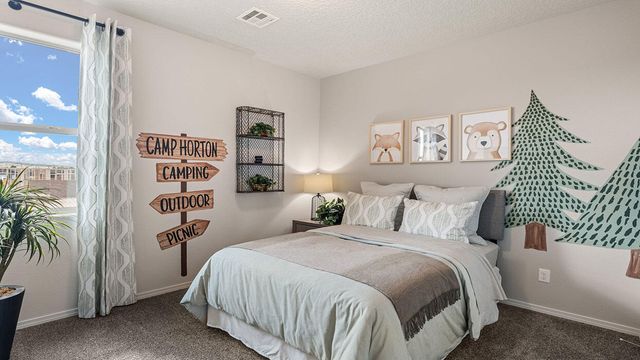 1513 Gleneagles Street NE, Rio Rancho, NM 87144