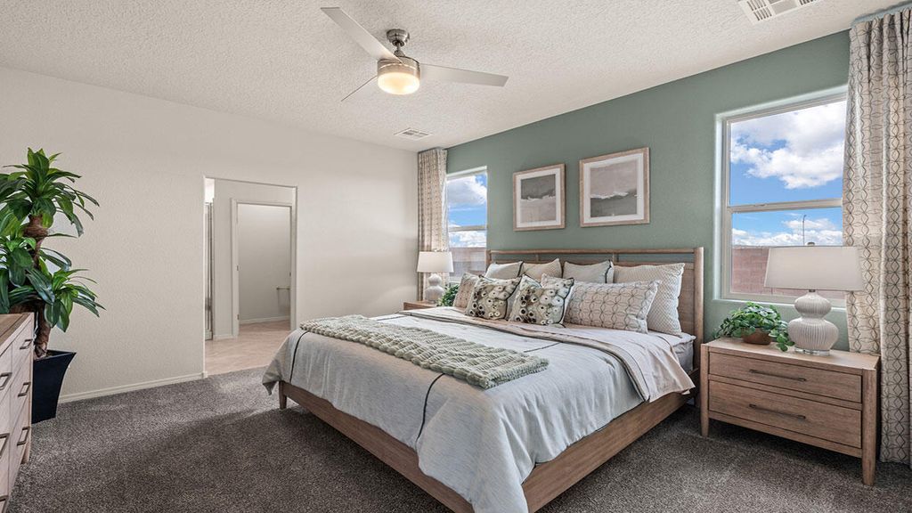 Image 5 of property listing at 1513 Gleneagles Street NE, Rio Rancho, NM 87144