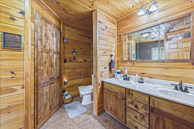 810 Belltown Road, Tellico Plains, TN 37385