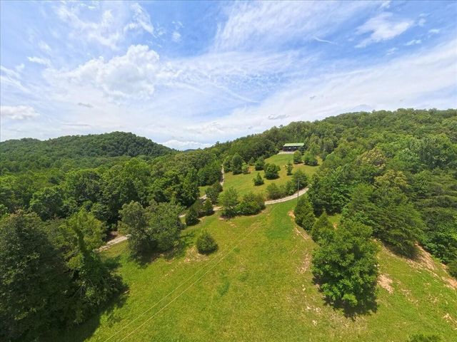 810 Belltown Road, Tellico Plains, TN 37385