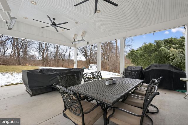 1101 JEFFERSON LN, Huntingdon Valley, PA 19006