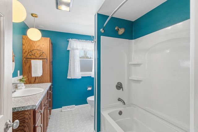 N2493 Kunz Road, Fort Atkinson, WI 53538