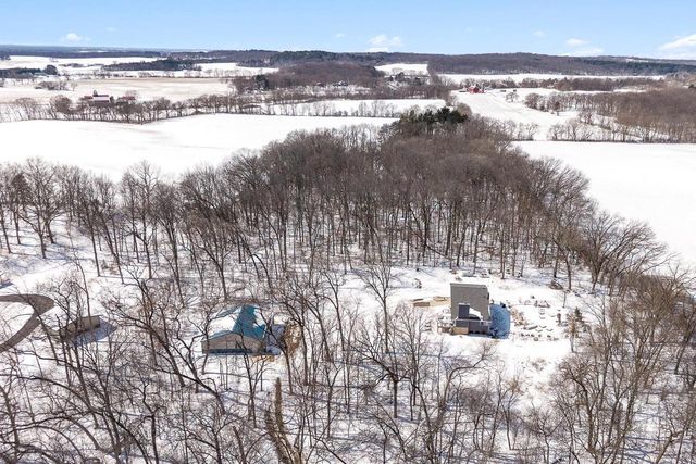 N2493 Kunz Road, Fort Atkinson, WI 53538