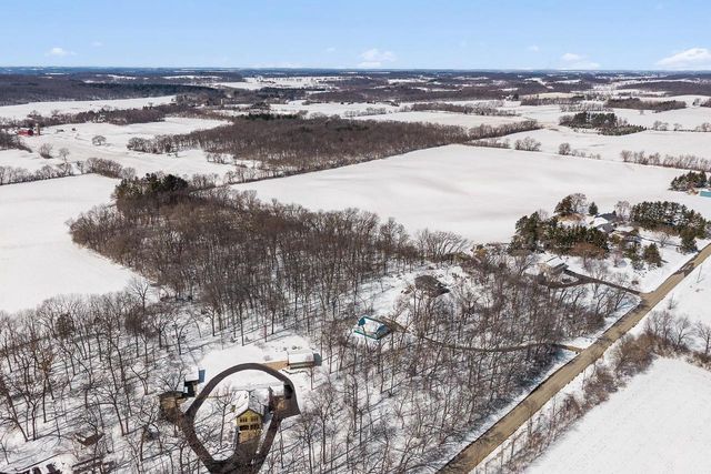 N2493 Kunz Road, Fort Atkinson, WI 53538