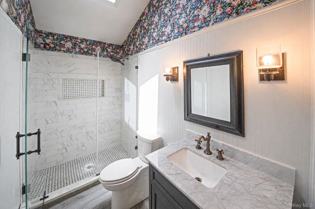 38 W 1st Street, Lake Ronkonkoma, NY 11779