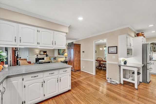 4189 Toddsbury DR, Vinton, VA 24179