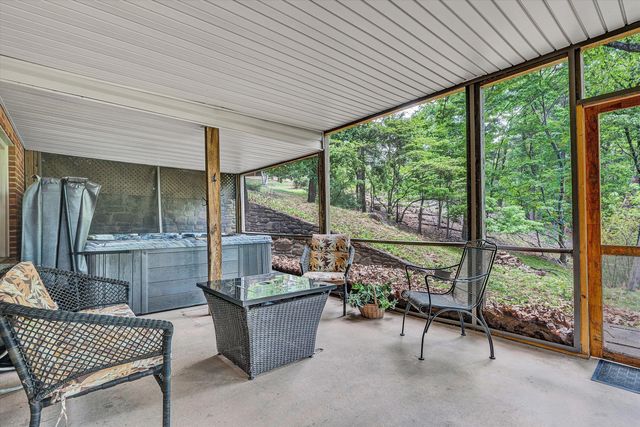 4189 Toddsbury DR, Vinton, VA 24179