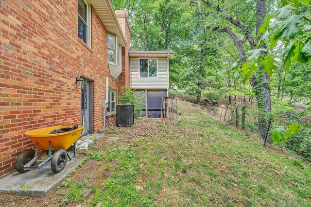 4189 Toddsbury DR, Vinton, VA 24179