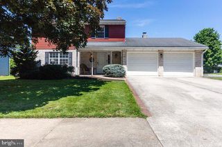 901 CYPRESS STREET, Chambersburg, PA 17201