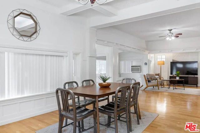 810 Gramercy Drive, Los Angeles, CA 90005