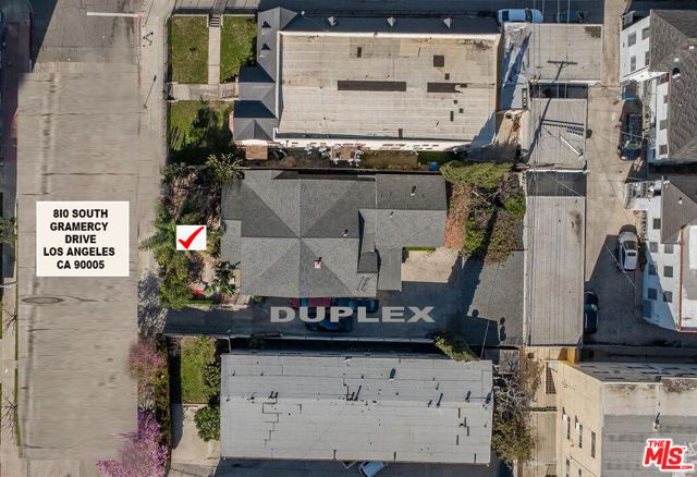 810 Gramercy Drive, Los Angeles, CA 90005
