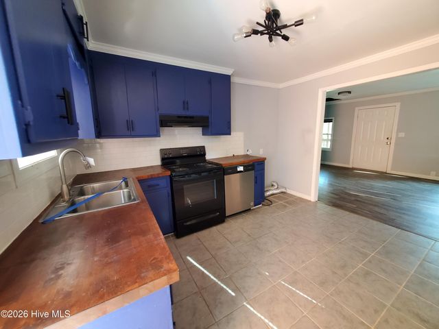 602 Briggs Street S, Wilson, NC 27893
