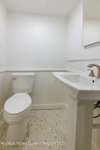 148 Esopus Creek Road, Saugerties, NY 12477