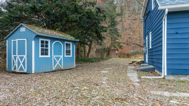 148 Esopus Creek Road, Saugerties, NY 12477