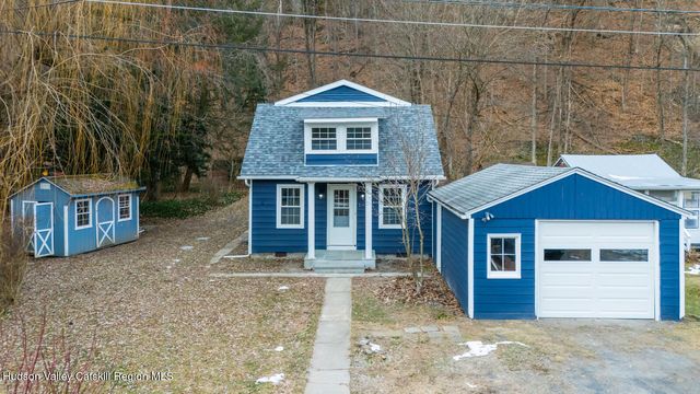 148 Esopus Creek Road, Saugerties, NY 12477