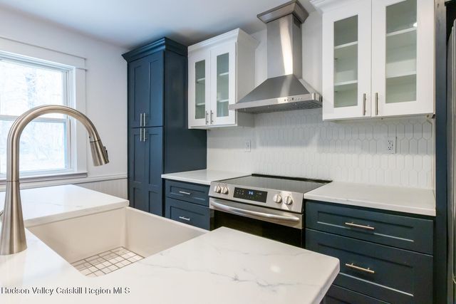 148 Esopus Creek Road, Saugerties, NY 12477